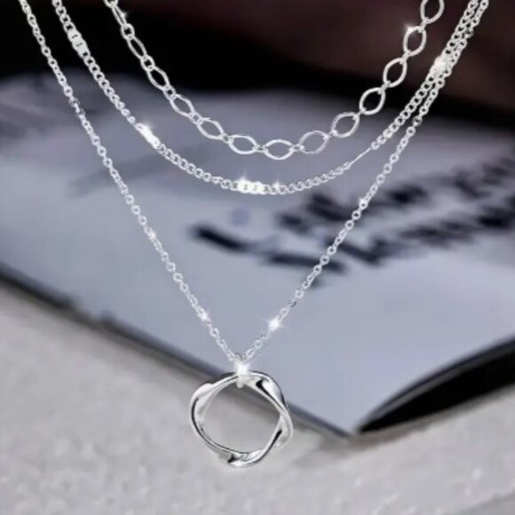 NEW Silver 3-layered Necklace with Stylish Round Pendant - Picture 1 of 4